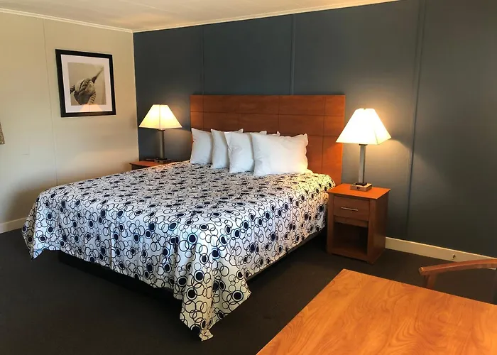 Edenbrook Motel