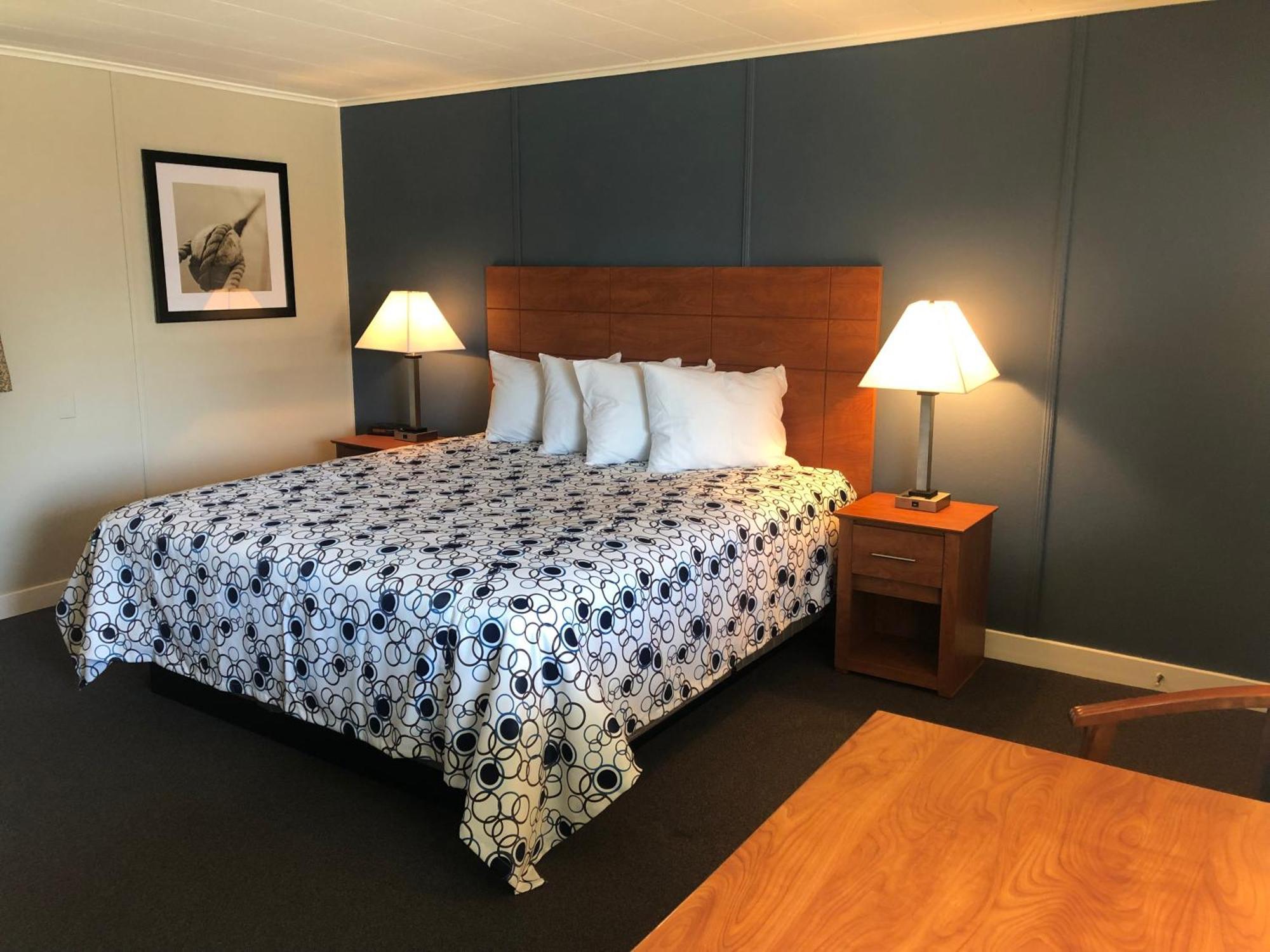 Edenbrook Motel 2*